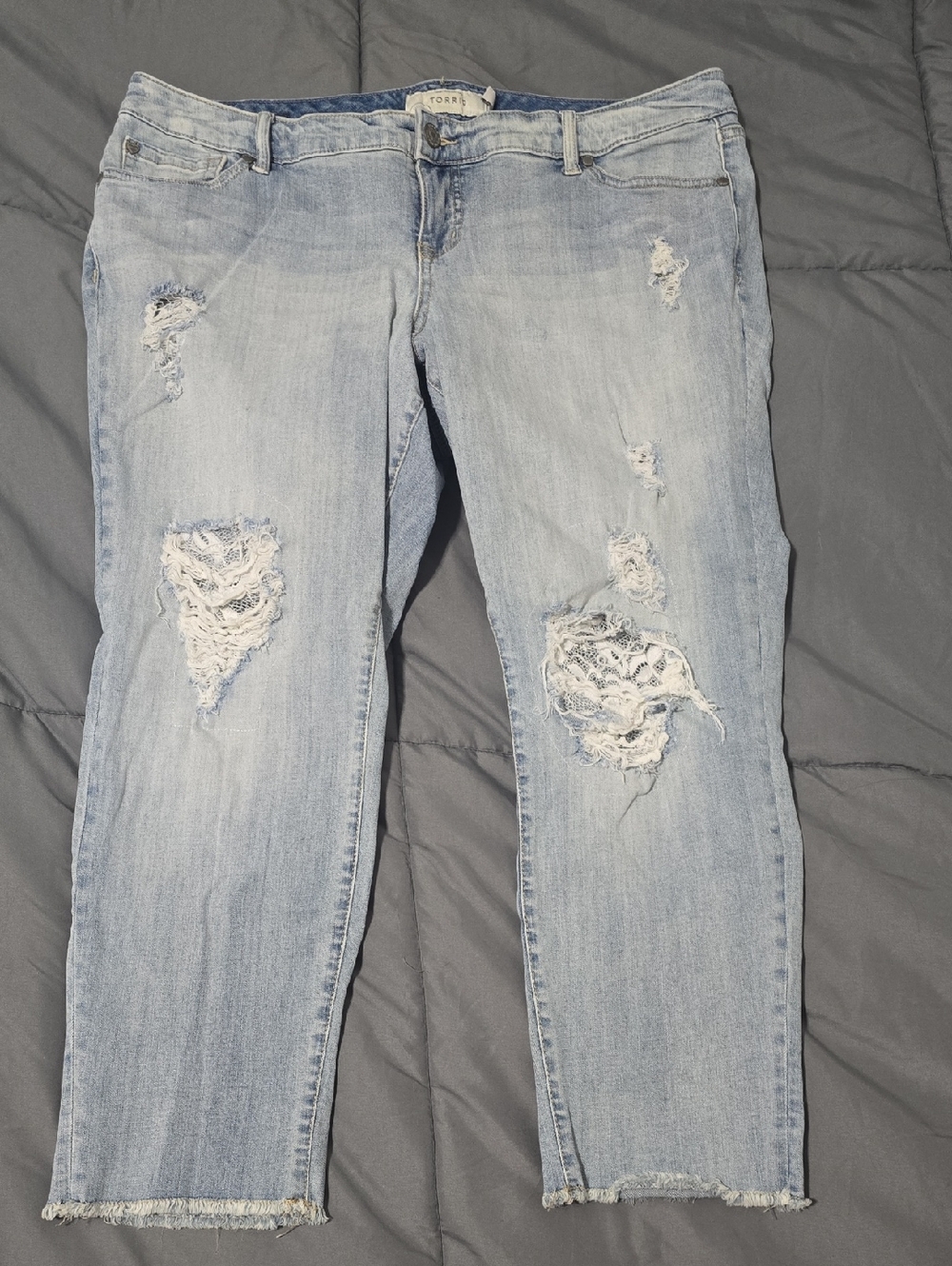 Light Wash Distressed Women’s Jeans - Brand: TORRID